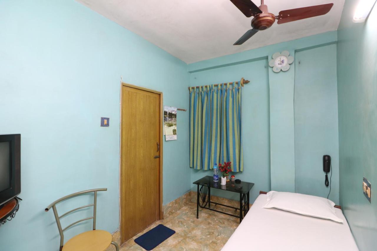 Hotel Airways Kolkata Bagian luar foto