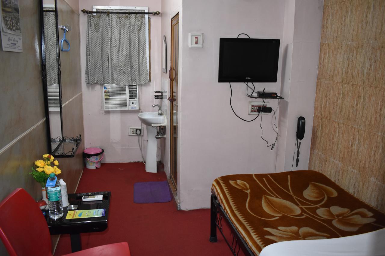 Hotel Airways Kolkata Bagian luar foto